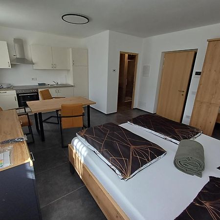 Lanziner Apartments Энья Экстерьер фото