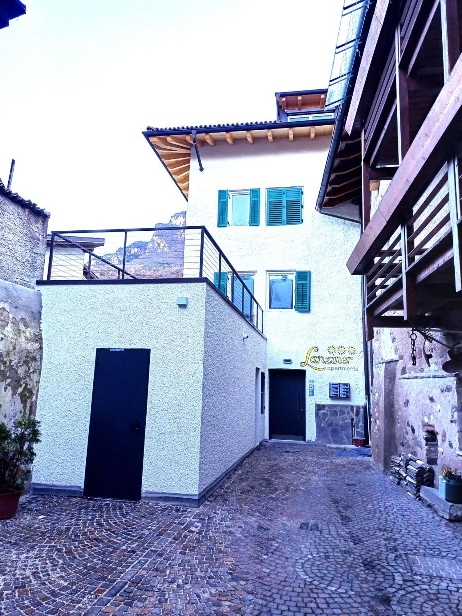 Lanziner Apartments Энья Экстерьер фото